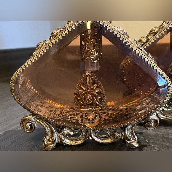 VINTAGE Hollywood Regency Ornate Gold Ormolu Perfume Bottle with Dauber - Picture 10 of 13